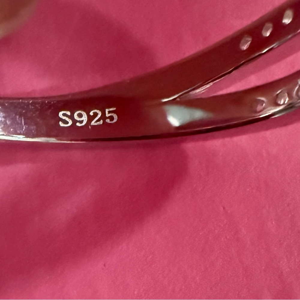 925 Moissanite size 9 Women's Ring - Picture 4 of 5